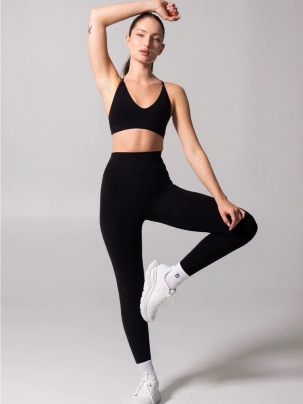 Nubre Black High-Waist Active Leggings